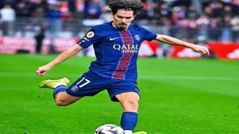 国家档案馆致力于提高档案公共服务质量