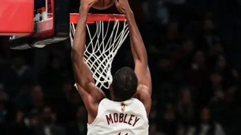 梁靖崑陈熠主演，中华体育精神讲座即将启幕 08：.